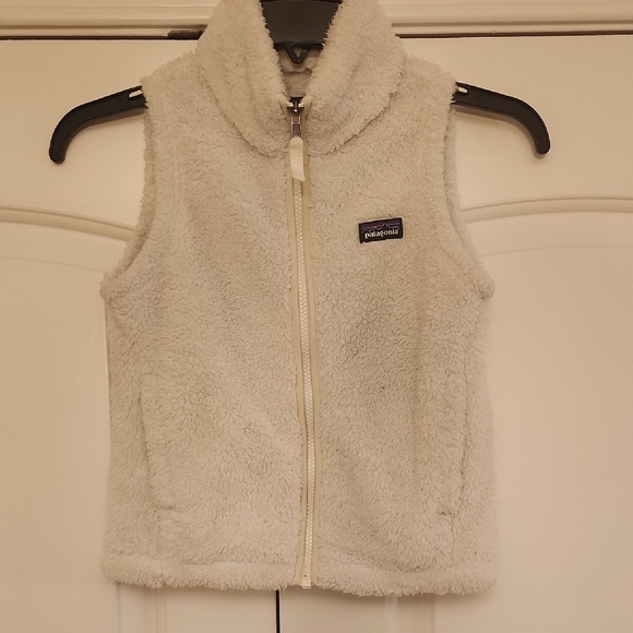Patagonia Other - Patagonia Cream Fleece Vest